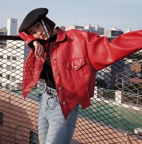 可美艳可酷帅的皮衣：不规则宽松机车皮衣推荐（图）
