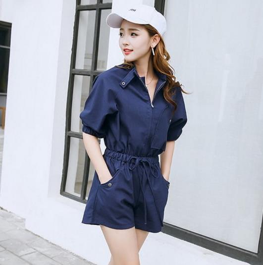 板鞋搭配高腰卷边阔腿短裤:6款短裤打造大长腿 板鞋搭配高腰卷边阔腿短裤:6款短裤打造大长腿