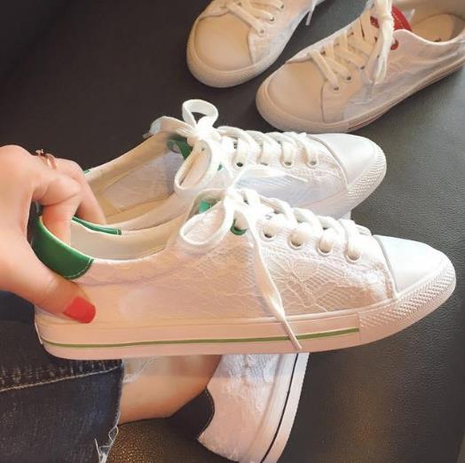 亮片透气网面小白鞋：清新时尚小白鞋推荐
