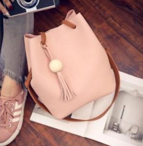 镶钻花朵链条斜挎小方包:简约时尚小方包推荐(图) 镶钻花朵链条斜挎小方包:简约时尚小方包推荐(图)