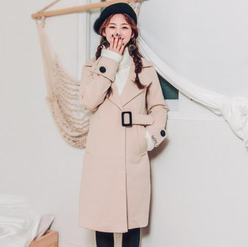 双排扣纯色斗篷毛呢外套搭配:时尚显瘦名媛风(图) 双排扣纯色斗篷毛呢外套搭配:时尚显瘦名媛风(图)