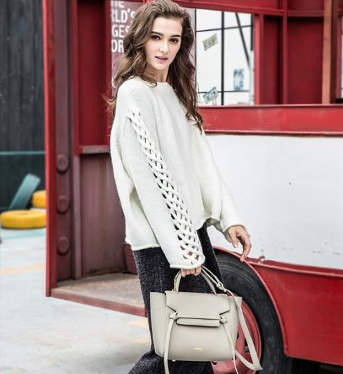 流苏百搭水桶包的多种搭配:简约复古水桶包推荐 流苏百搭水桶包的多种搭配:简约复古水桶包推荐