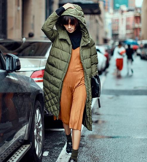 圆领短款棉袄怎么搭配：6款棉袄打造减龄学院风（图）