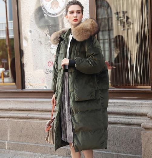 双面穿宽松羽绒服搭配：6款羽绒服演绎青春时髦范