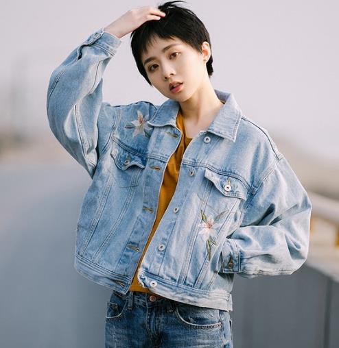 这一季的流行风向标：飘带拼接牛仔短外套搭配（图）