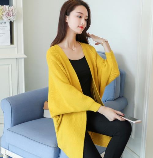 阔腿裤搭配大码拉链针织开衫：打造知性韵味（图）