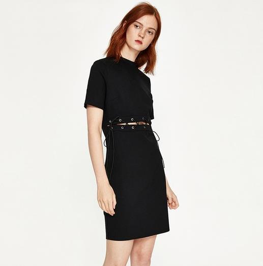 高跟鞋搭配方领绑带连衣裙:简约优雅连衣裙分享 高跟鞋搭配方领绑带连衣裙:简约优雅连衣裙分享