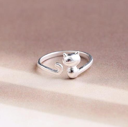 钛钢镀镂空花朵尾戒:5款精致又精彩尾戒推荐(图) 钛钢镀镂空花朵尾戒:5款精致又精彩尾戒推荐(图)