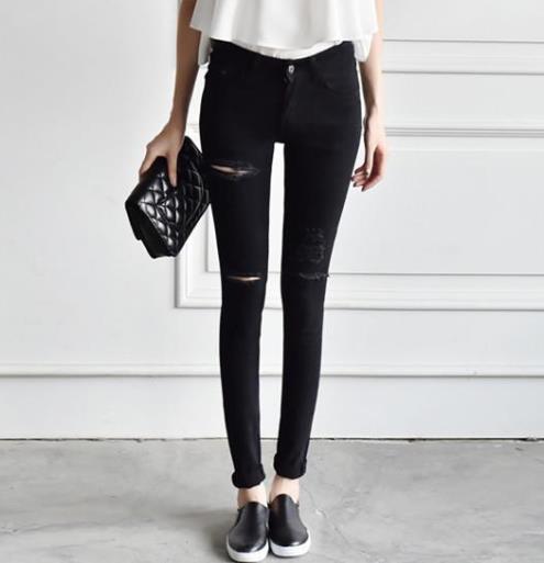 今年超流行的牛仔裤:这几款牛仔裤彰显时尚潮流 今年超流行的牛仔裤:这几款牛仔裤彰显时尚潮流