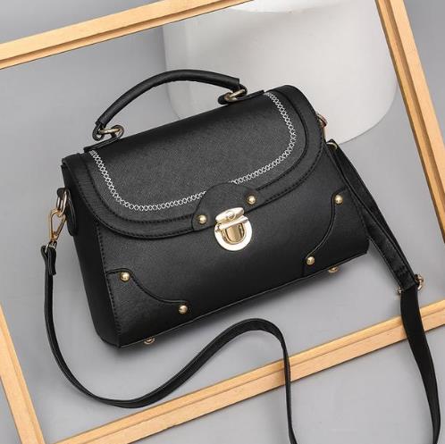 提升品位的几款链条包:个性时尚链条包推荐(图) 提升品位的几款链条包:个性时尚链条包推荐(图)