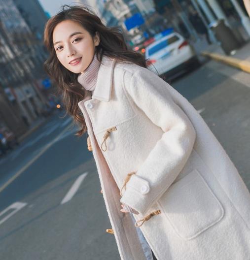 流苏贴袋毛呢外套这样搭配才能彰显张扬个性（图）