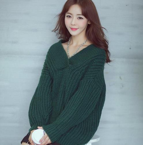 花色针织套头衫搭配皮裤:5款套头衫个性十足(图) 花色针织套头衫搭配皮裤:5款套头衫个性十足(图)