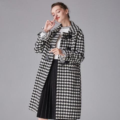 明星同款羊羔毛格子大衣:个性时髦大衣分享(图) 明星同款羊羔毛格子大衣:个性时髦大衣分享(图)