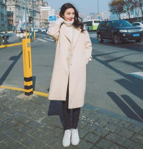 小个子穿韩版双排扣加厚毛呢外套：显高显瘦（图）