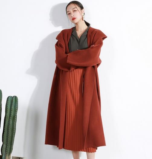 双排扣撞色呢大衣这样搭配青春减龄又时尚（图）