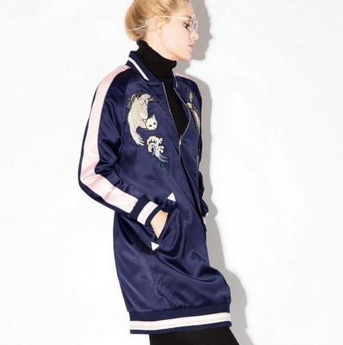 干练利落的羊羔毛领飞行员夹克棉服的多种搭配(图) 干练利落的羊羔毛领飞行员夹克棉服的多种搭配(图)