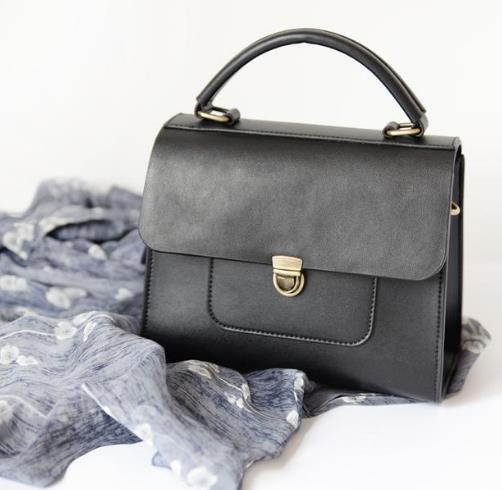 秋冬款手工真皮手提包:减龄洋气手提包分享(图) 秋冬款手工真皮手提包:减龄洋气手提包分享(图)