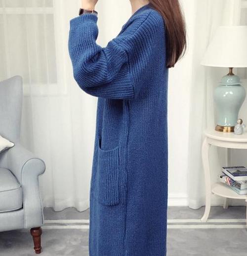 时髦大气的毛衣外套：中长款套头毛衣外套搭配（图）