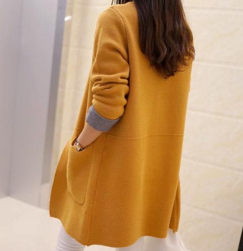 时髦大气的毛衣外套：中长款套头毛衣外套搭配（图）