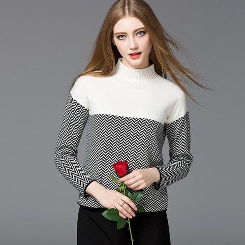 半高领蕾丝羊毛衫这样搭配演绎时尚性感女人味（图）