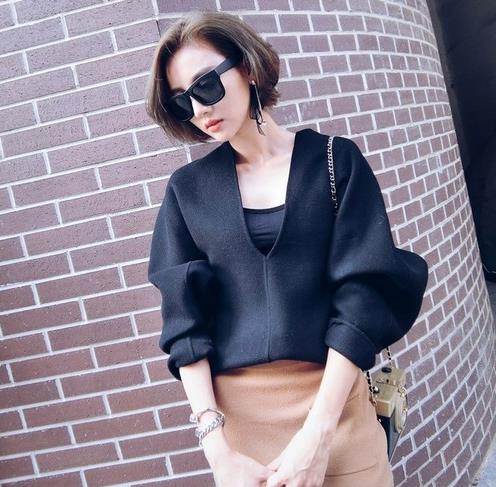 什么下装搭配灯笼袖高领棒针毛衣才能文艺又温暖 什么下装搭配灯笼袖高领棒针毛衣才能文艺又温暖