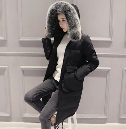 胖MM穿中长款大码连帽羽绒服：显瘦简约又大气