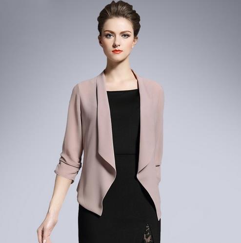 百搭两穿桑蚕丝薄外套:个性时尚薄外套推荐 百搭两穿桑蚕丝薄外套:个性时尚薄外套推荐