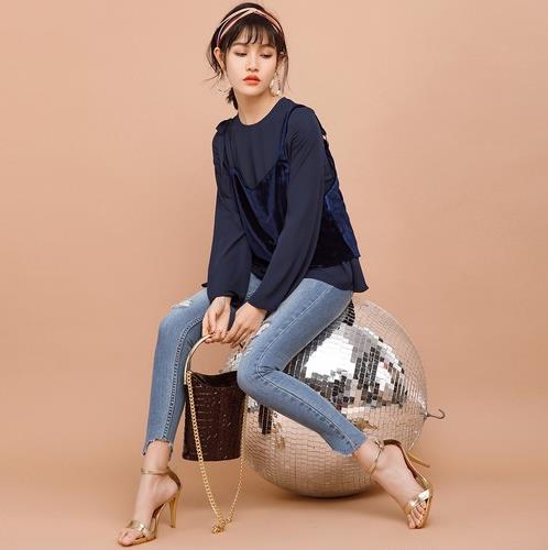 打造百变风格的两件套：金丝绒百褶两件套推荐（图）