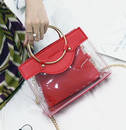 优雅帅气的丝带蝴蝶结小方包搭配：凸显潮流品味