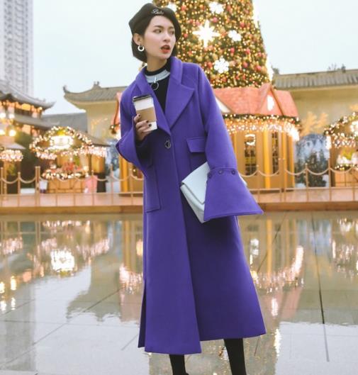 高领毛衣搭配翻领加长毛呢大衣：显高显气质（图）