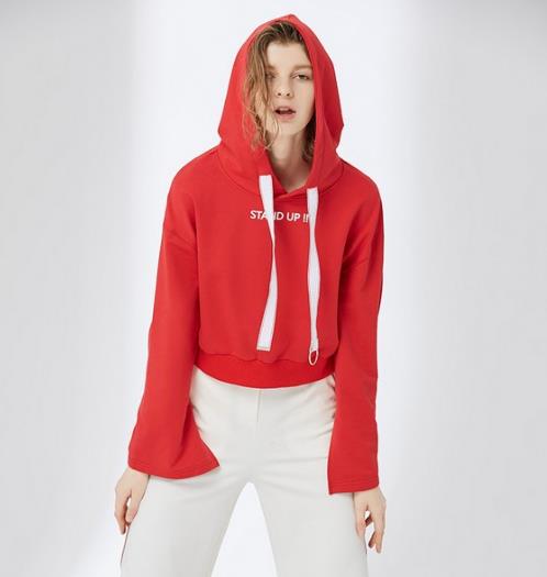 秋冬新款时尚卫衣的多种搭配:个性甜美卫衣分享 秋冬新款时尚卫衣的多种搭配:个性甜美卫衣分享