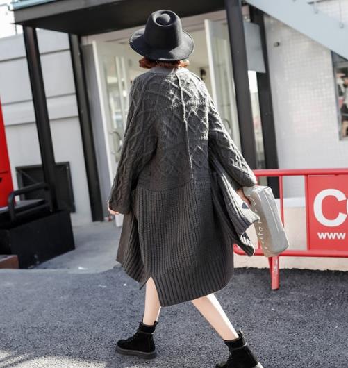 短靴搭配复古麻花粗线毛衣开衫：复古文艺范（图）