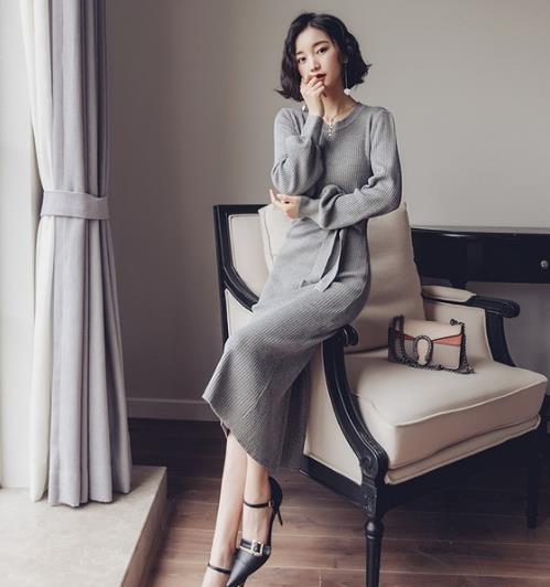 百褶拼接针织裙的多种搭配:青春减龄又不失优雅 百褶拼接针织裙的多种搭配:青春减龄又不失优雅