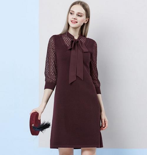 百褶拼接针织裙的多种搭配:青春减龄又不失优雅 百褶拼接针织裙的多种搭配:青春减龄又不失优雅