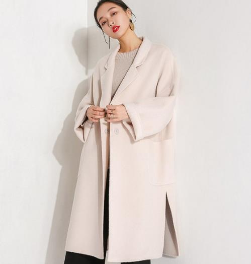 阔腿裤搭配纯色开叉茧型大衣：优雅知性显气质（图）