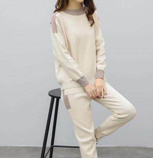 单穿打底都很美的包臀半身裙套装：优雅淑女范（图）