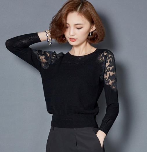 蕾丝拼接短款针织打底衫：彰显时尚性感女神范（图）