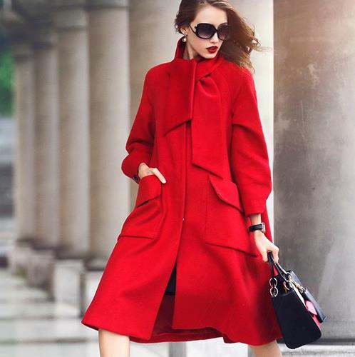 刺绣娃娃领毛呢外套：时尚外套打造减龄显瘦甜美风