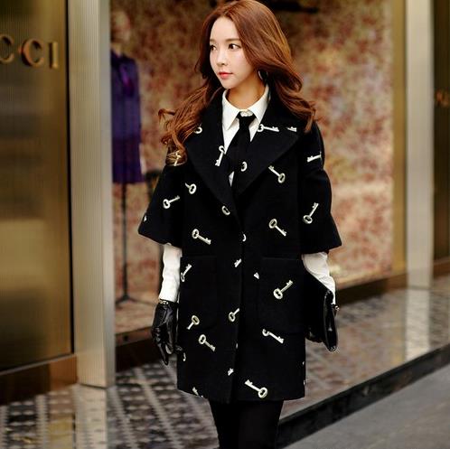 复古时尚小立领刺绣民族风外套搭配:精致优雅(图) 复古时尚小立领刺绣民族风外套搭配:精致优雅(图)