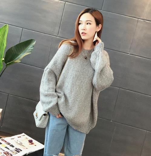 针织裙搭配灯笼袖粗毛线高领毛衣：简约显瘦（图）