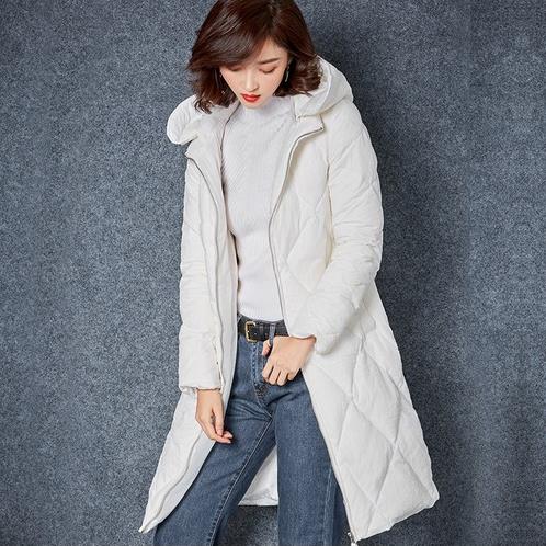 显高显瘦立领修身羽绒服的多种搭配推荐（图）