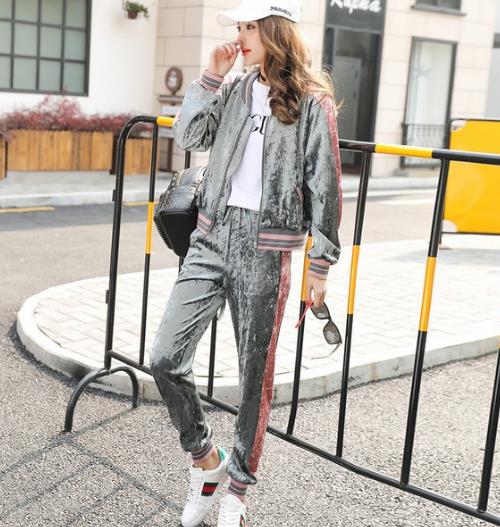 省时又省力纯色包臀两件套搭配：休闲又性感（图）