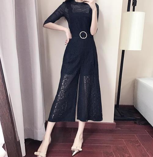 今年流行时尚宽松两件套搭配：时髦又减龄（图）