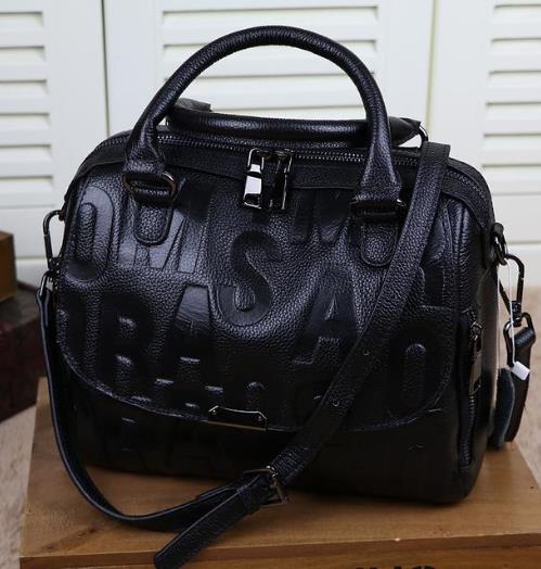 新款真皮迷你手提单肩包：简约洋气单肩包推荐（图）