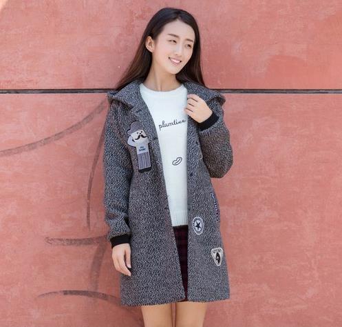 胖MM穿中长款翻领加厚毛呢大衣:显瘦百搭又性感 胖MM穿中长款翻领加厚毛呢大衣:显瘦百搭又性感