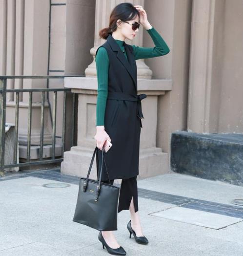 显高显瘦收腰百搭无袖马夹外套：呈现性感曼妙身姿