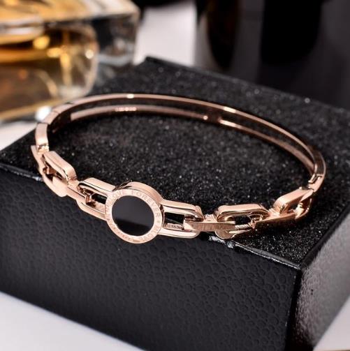 韩版双圈锆石玫瑰金项链搭配：简约时尚项链分享