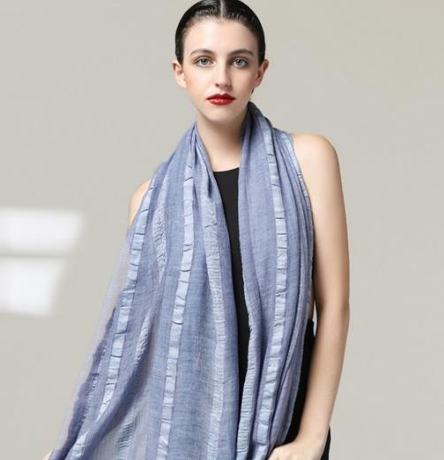 妩媚的气质配妩媚的围巾：双面百搭加厚围巾（图）