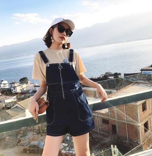 小个子穿这几款牛仔背带哈伦裤：显高显瘦又减龄