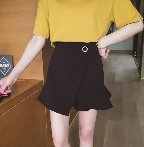 5款鱼尾半身裙这样搭配上衣显高可爱又性感(图) 5款鱼尾半身裙这样搭配上衣显高可爱又性感(图)